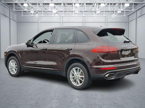 2016 Porsche Cayenne Base