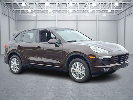2016 Porsche Cayenne Base