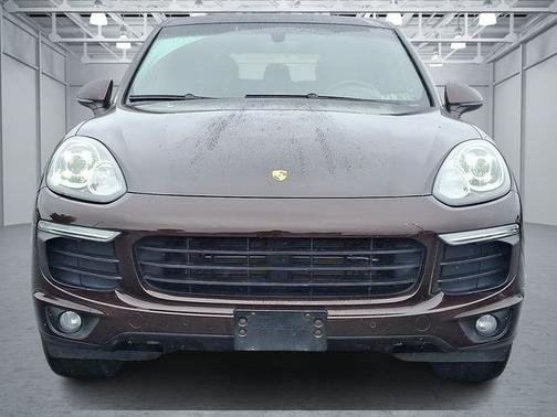 2016 Porsche Cayenne Base