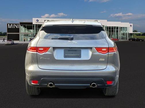 2018 Jaguar F-PACE 35t R-Sport