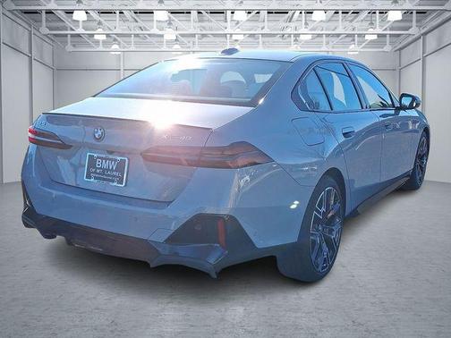 2025 BMW i5 xDrive40