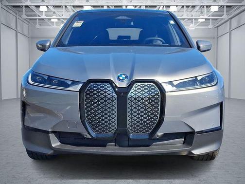 2025 BMW iX xDrive50