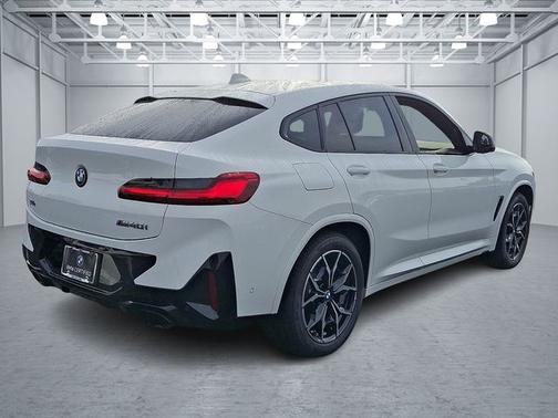 2024 BMW X4 M40i
