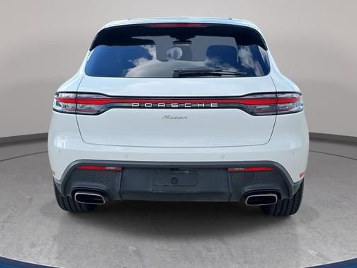 2022 Porsche Macan Base
