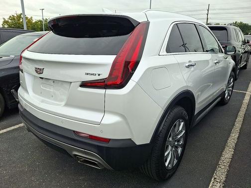2023 Cadillac XT4 Premium Luxury
