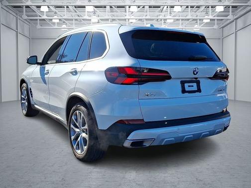 2025 BMW X5 xDrive40i