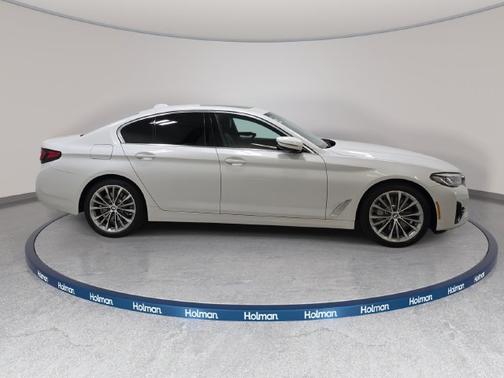 Mineral White Metallic 2023 BMW 530 i xDrive