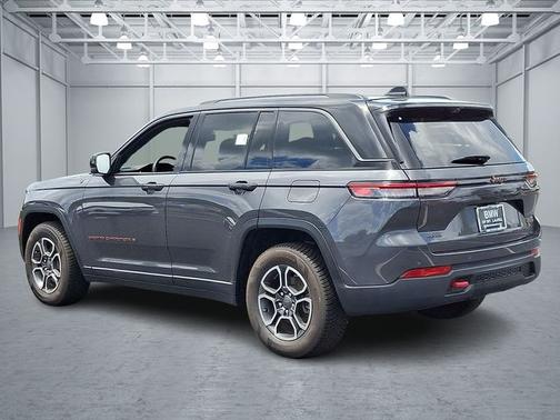 2022 Jeep Grand Cherokee Trailhawk