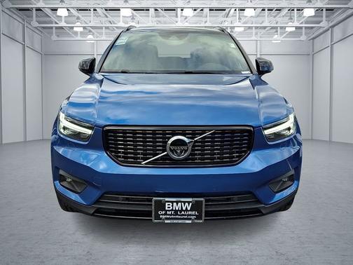 2021 Volvo XC40 R-Design