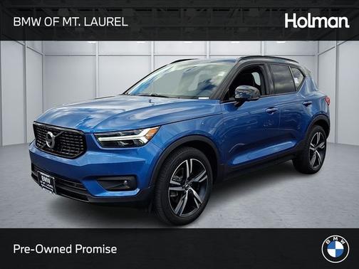 2021 Volvo XC40 R-Design