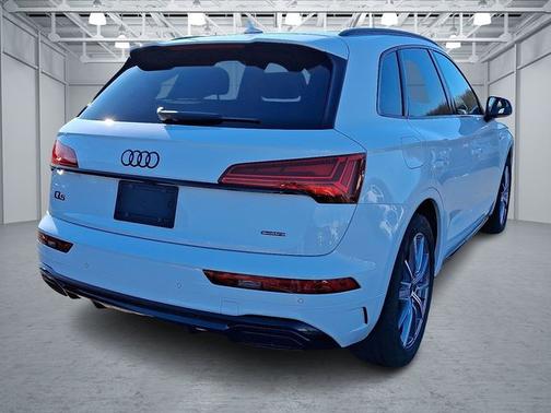 2024 Audi Q5 e 55 Premium Plus