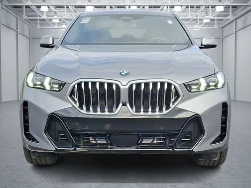 Skyscraper Grey Metallic 2026 BMW X6 xDrive40i