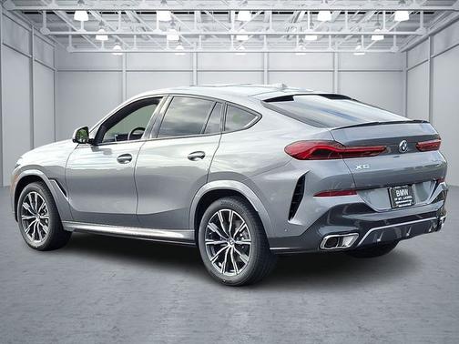 Skyscraper Grey Metallic 2026 BMW X6 xDrive40i