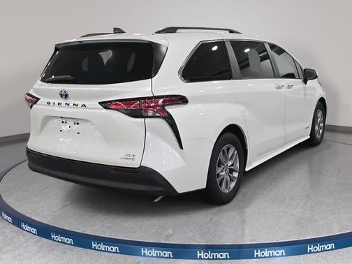 2021 Toyota Sienna XLE