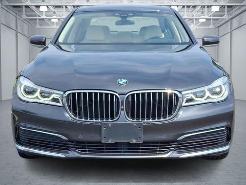 2019 BMW 750 750i xDrive