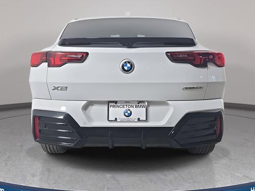 2025 BMW X2 xDrive28i