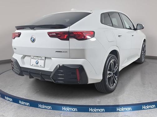 2025 BMW X2 xDrive28i