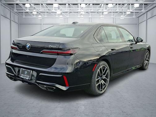 2023 BMW 760 760i xDrive