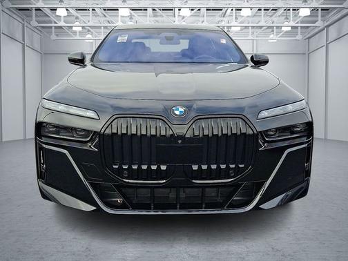 2023 BMW 760 760i xDrive