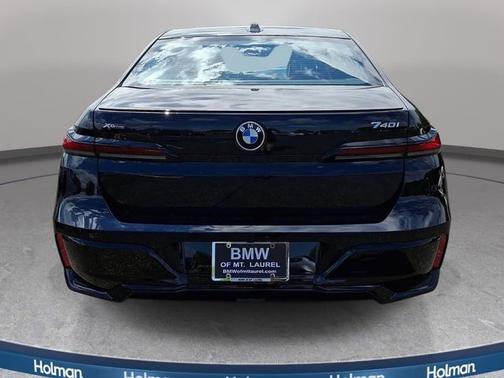 Carbon Black Metallic 2026 BMW 740 740i xDrive
