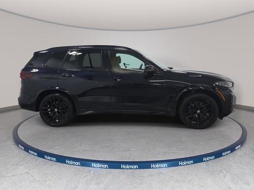 Carbon Black Metallic 2025 BMW X5 xDrive40i