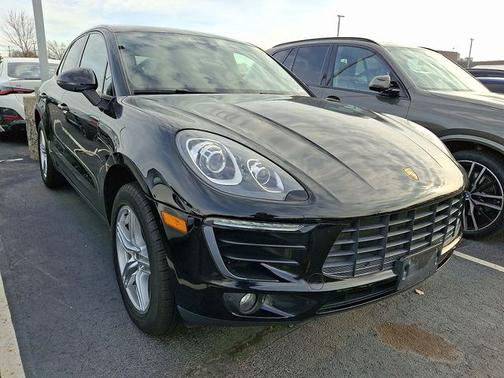 2017 Porsche Macan Base