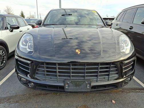 2017 Porsche Macan Base