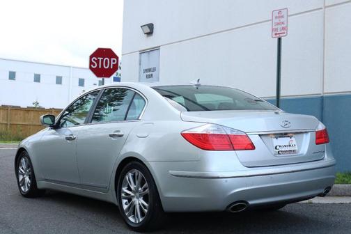 2011 Hyundai Genesis 4.6