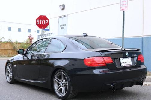 2011 BMW 335 is