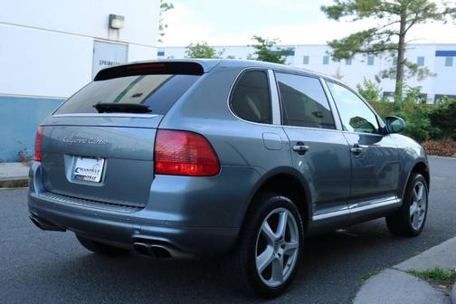 2004 Porsche Cayenne Turbo