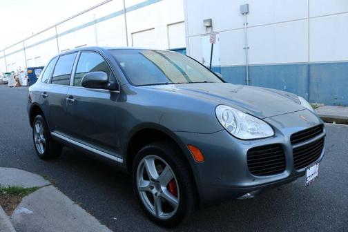 2004 Porsche Cayenne Turbo