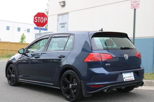 2016 Volkswagen Golf GTI SE