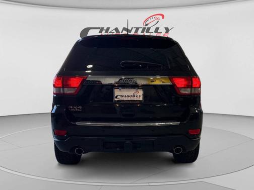 Brilliant Black Crystal Pearl 2011 Jeep Grand Cherokee Limited