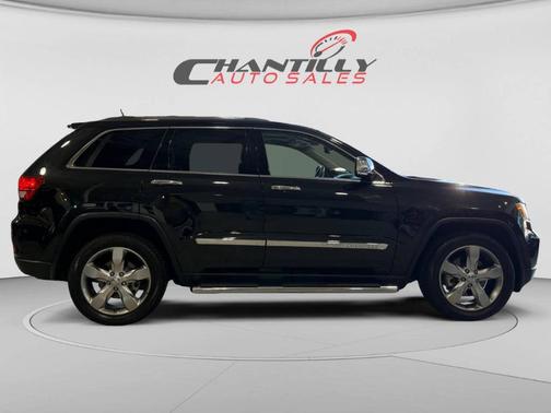 Brilliant Black Crystal Pearl 2011 Jeep Grand Cherokee Limited