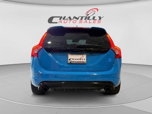 Rebel Blue 2018 Volvo V60 Polestar