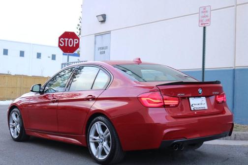 2017 BMW 330 i xDrive