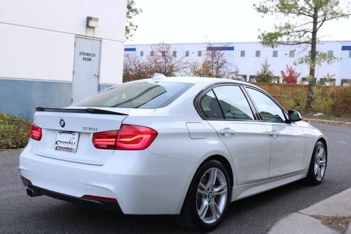 2018 BMW 330 i