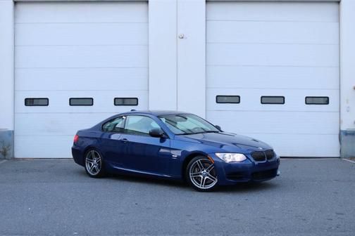 2011 BMW 335 is