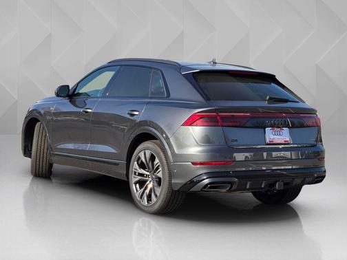 2026 Audi Q8 55 Premium