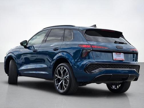 Blue Metallic 2026 Audi Q3 S line