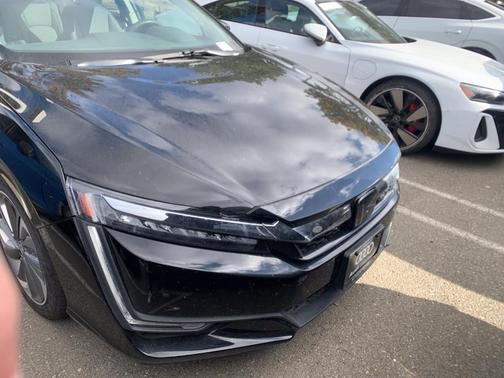 Crystal Black Pearl 2018 Honda Clarity Plug-In Hybrid Base