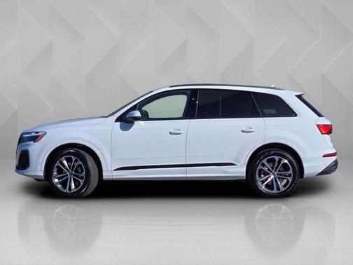 White 2026 Audi Q7 45 Premium