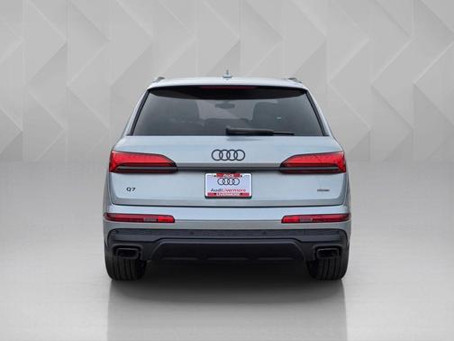 2026 Audi Q7 45 Premium Plus