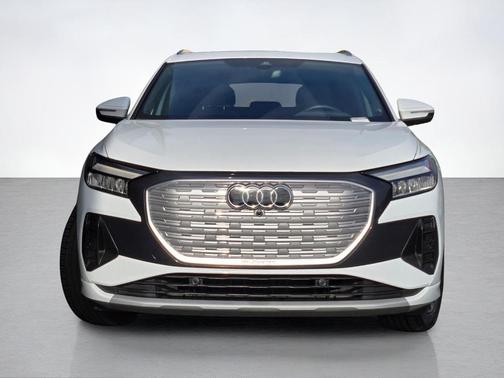 Glacier White Metallic 2023 Audi Q4 e-tron 40 Premium Plus