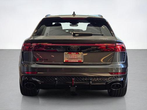 Daytona Gray Pearl 2026 Audi RS Q8 4.0T quattro