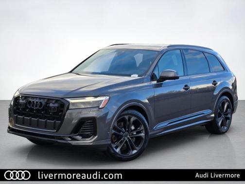 Samurai Gray Metallic 2026 Audi Q7 55