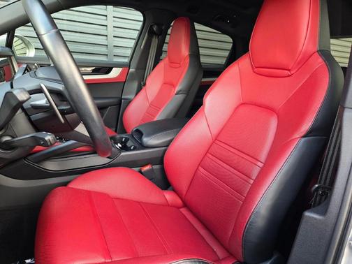 Chalk 2024 Porsche Cayenne S Coupe AWD