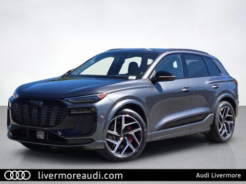 Daytona Gray Pearl 2027 Audi SQ6 e-tron Premium Plus