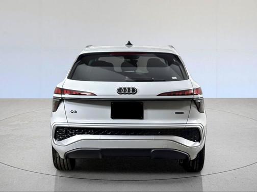 Glacier White Metallic 2026 Audi Q3 S line