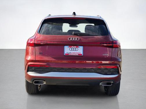 Grenadier Red Metallic 2025 Audi Q5 2.0T quattro Premium